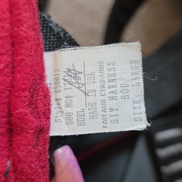 Large Black Diamond Black and Red Harness - Picture 6 of 6